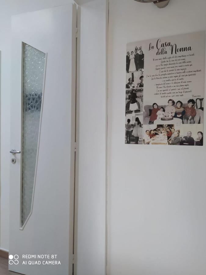 Aradeo B & B La Casa Della Nonna מראה חיצוני תמונה